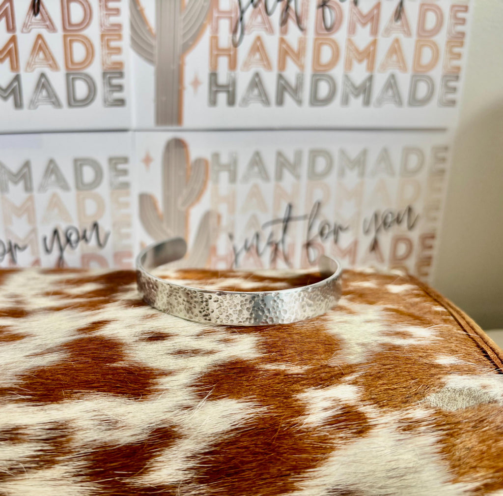 Silver Bracelet PEINED