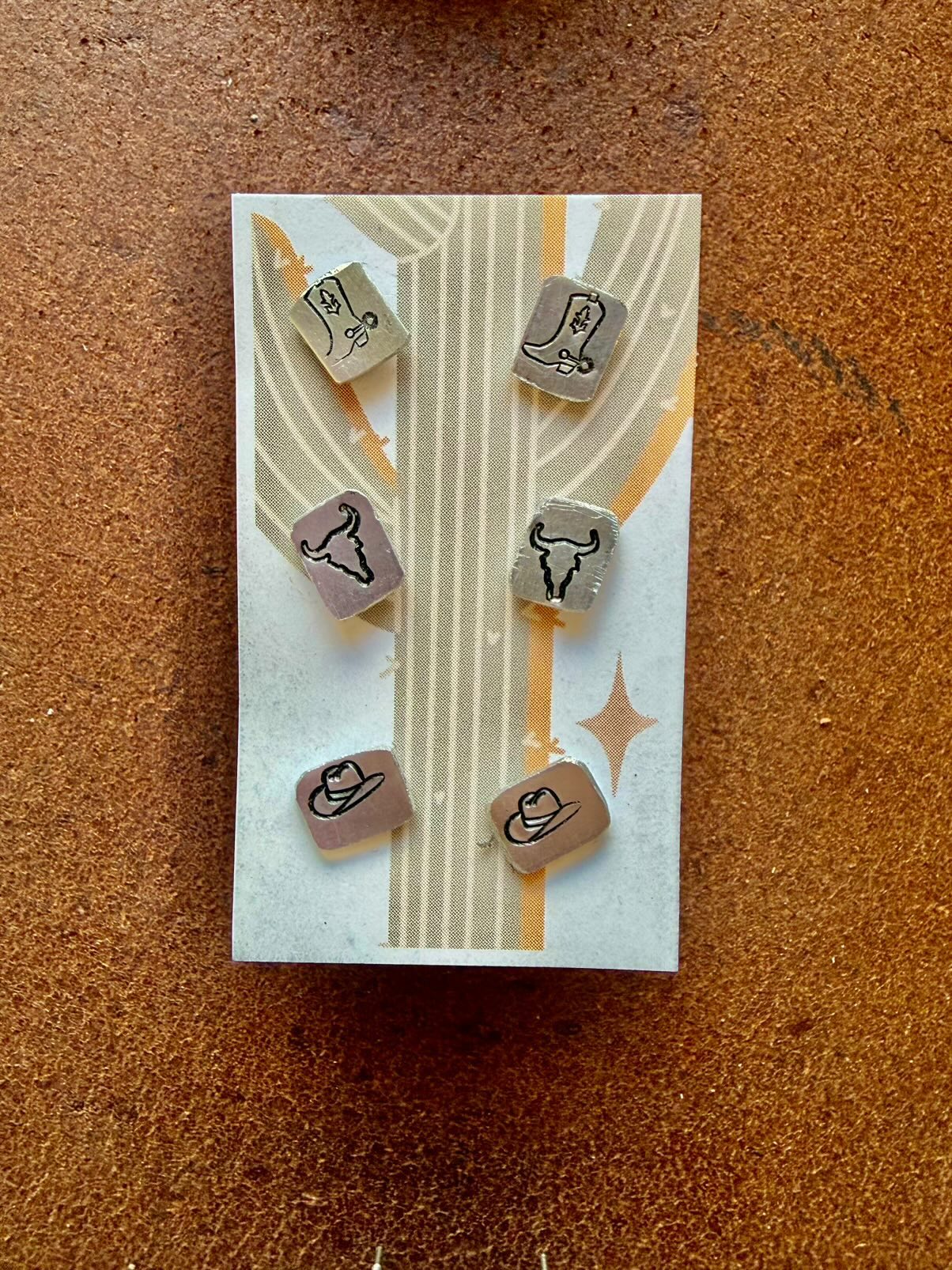 Imperfect Studs 6pk Cowboy