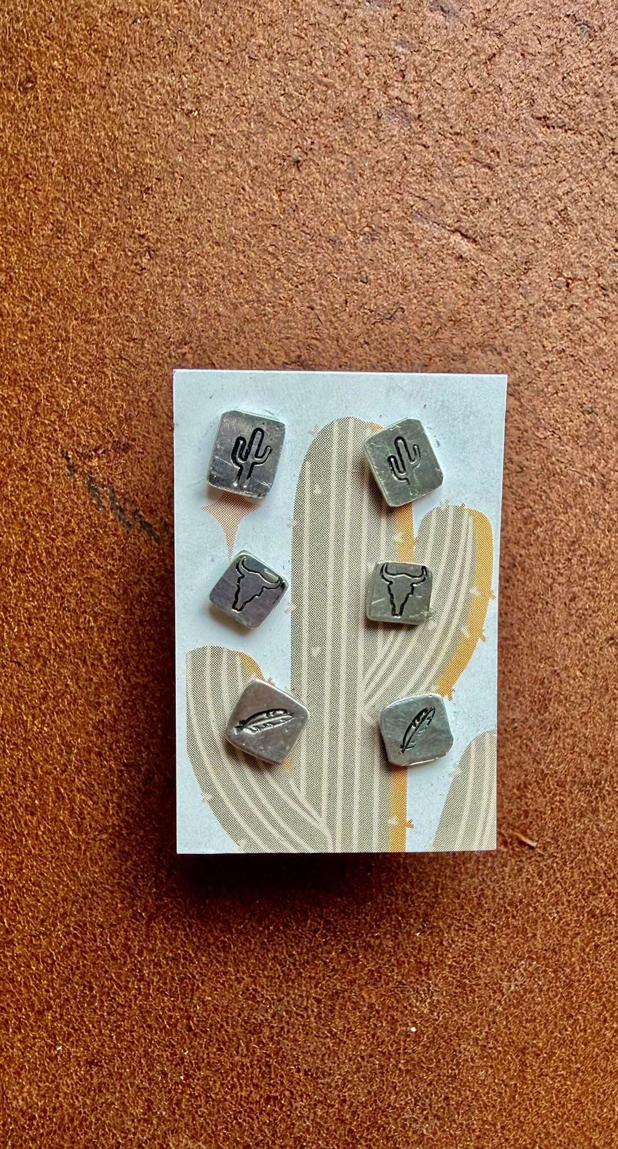 Imperfect Studs 6pk Cowgirl