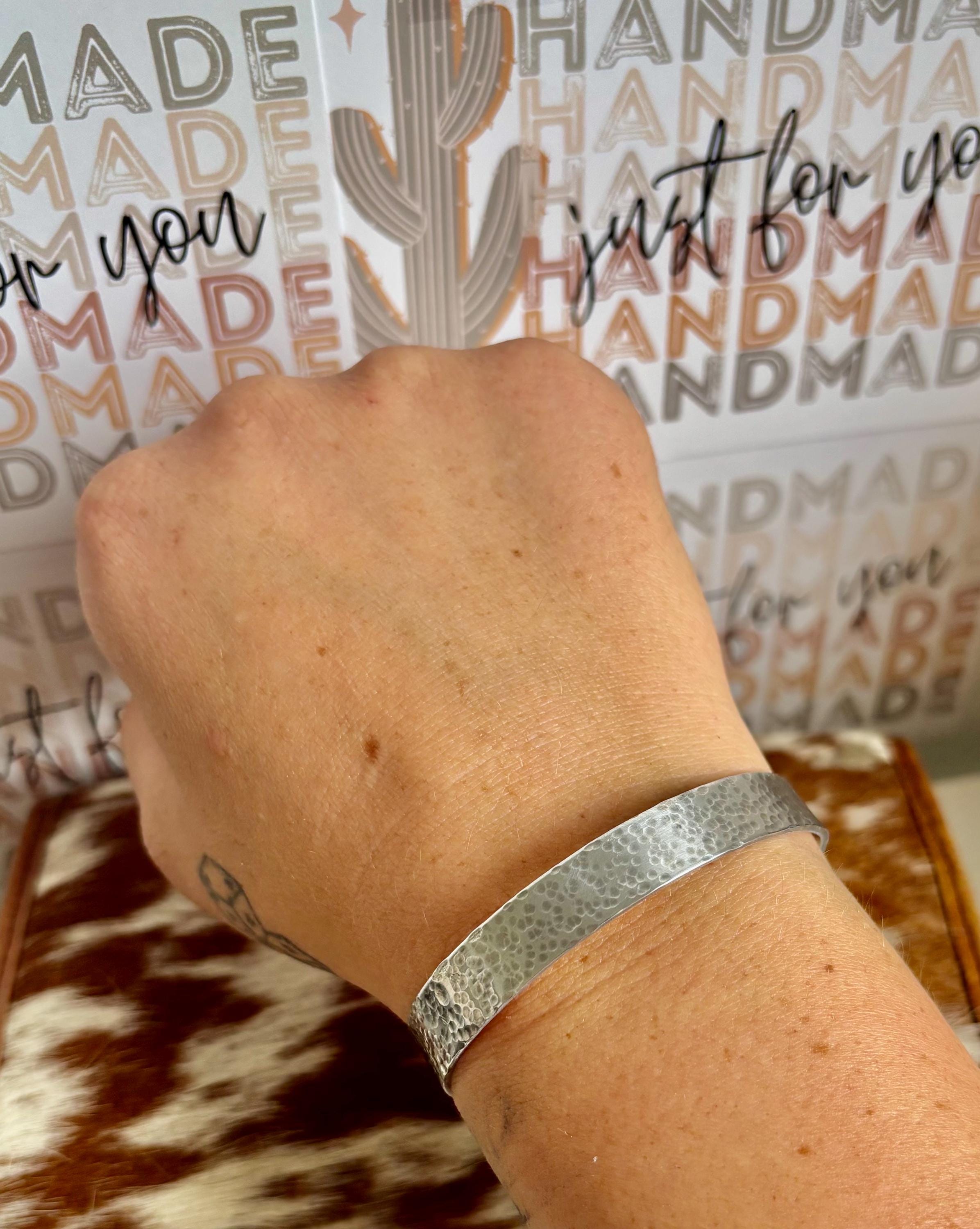 Silver Bracelet PEINED